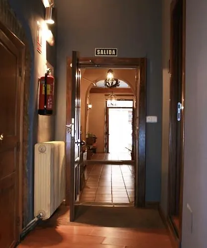 Guest house Natura Plaza Segovia